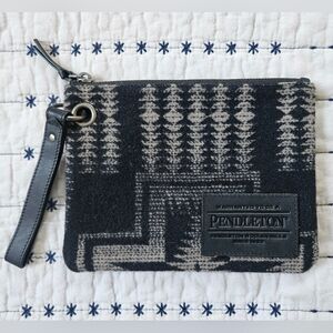 Pendleton Wristlet